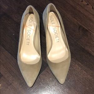 Sole society block heels- taupe